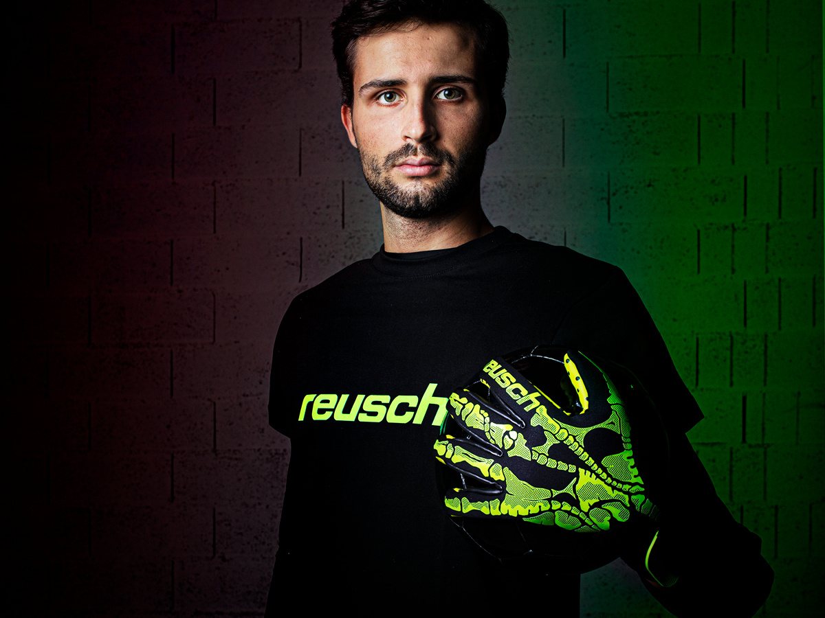 Reusch sales skeleton gloves